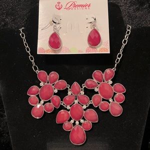 Premier Designs “Angel Mist” Necklace & Matching Earrings